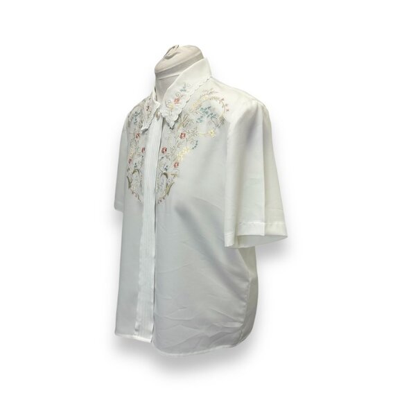 Vintage Cathy Che Blouse With Floral Embroidery & Scalloped Collar - Picture 3 of 8